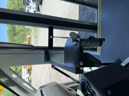 Picture of 2016 Ford Econoline Bus, 12 Children Passenger, Transporter, Mini, Rear Heat and A/C, Handicap, Seatbelts, Food Truck, Church, Van Ford V-Shaped