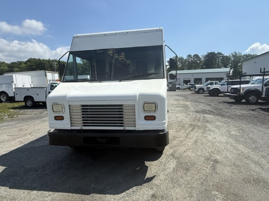 Picture of 2018 Ford Step Van, F59 VAN, Bread Truck, Delivery, Utility, Package Delivery, Moving, City Truck, Catering, Bookmobile, UPS, Food Truck
