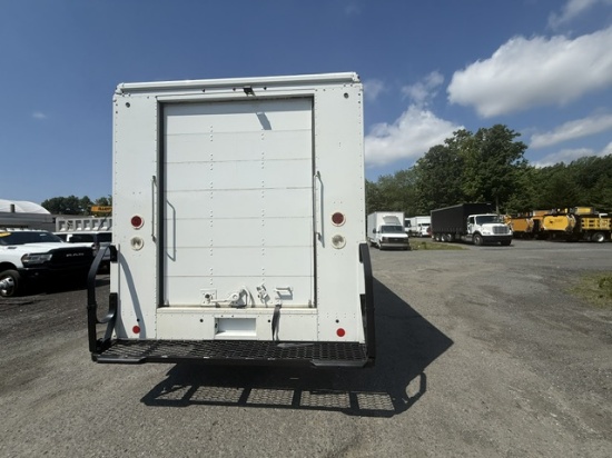 Picture of 2018 Ford Step Van, F59 VAN, Bread Truck, Delivery, Utility, Package Delivery, Moving, City Truck, Catering, Bookmobile, UPS, Food Truck