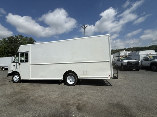 Picture of 2018 Ford Step Van, F59 VAN, Bread Truck, Delivery, Utility, Package Delivery, Moving, City Truck, Catering, Bookmobile, UPS, Food Truck