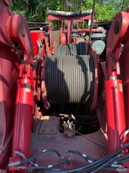 Picture of 2003 Manitowoc 555 Crawler Crane - 150' Boom - Fixed Jib Attachment