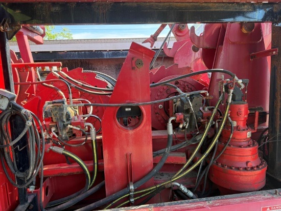 Picture of 2003 Manitowoc 555 Crawler Crane - 150' Boom - Fixed Jib Attachment