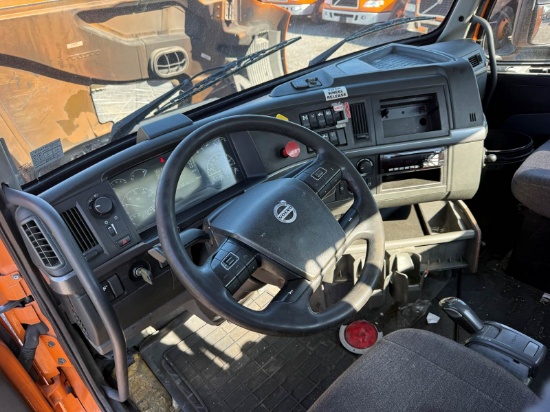 Picture of 2017 Liebherr R936 Compact Crawler Excavator - LaBounty Shear 2250R