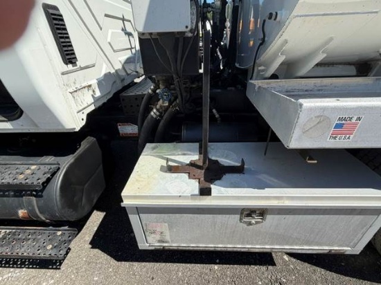 Picture of 2010 International WorkStar Vacuum Truck