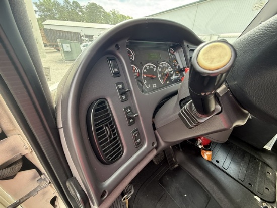 Picture of 2020 Freightliner M2
