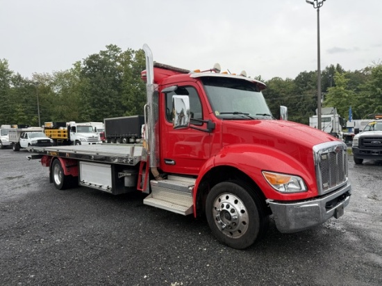 Picture of 2023 Peterbilt 536