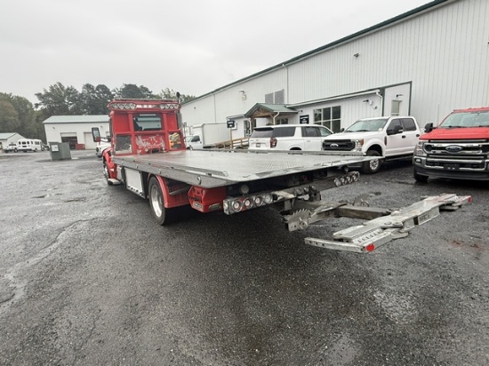 Picture of 2023 Peterbilt 536