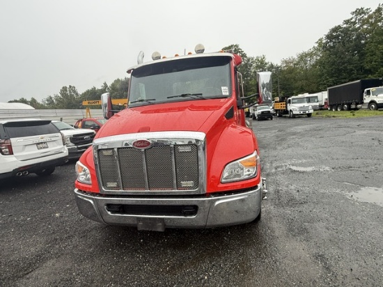 Picture of 2023 Peterbilt 536