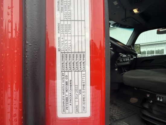 Picture of 2023 Peterbilt 536