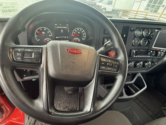 Picture of 2023 Peterbilt 536
