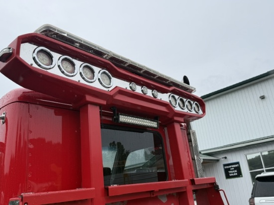 Picture of 2023 Peterbilt 536